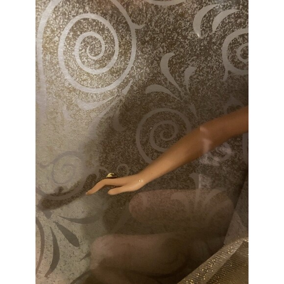 Celebration 2000 Barbie Doll Special Edition NIB Mattel Vintage Gold Christmas - Picture 5 of 12